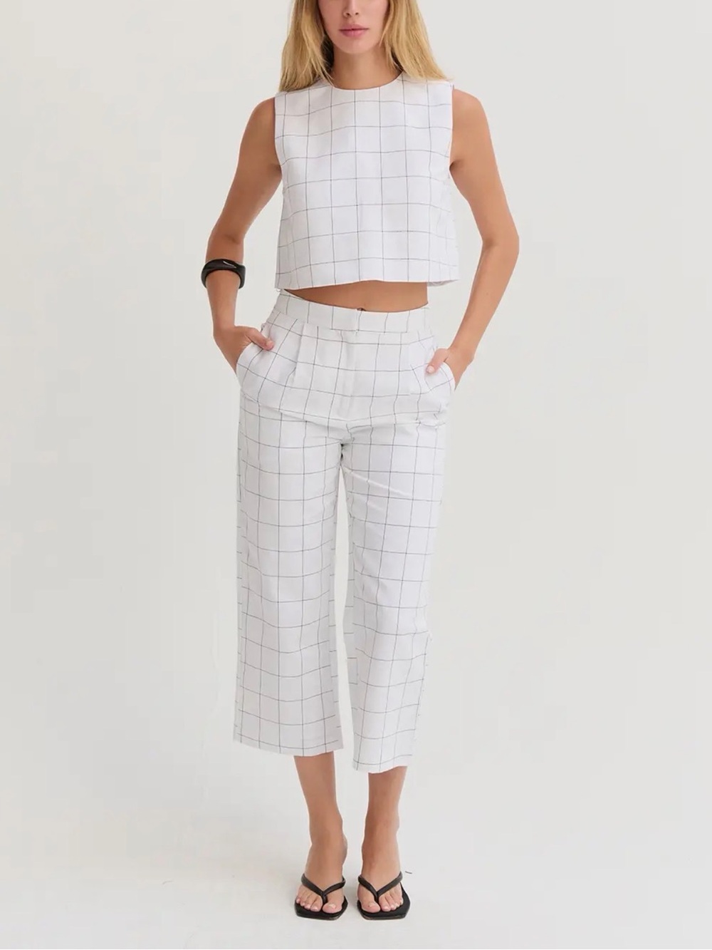 Grid-Check White Crop Top and High-Waist Pants Set - Picture 3 of 4